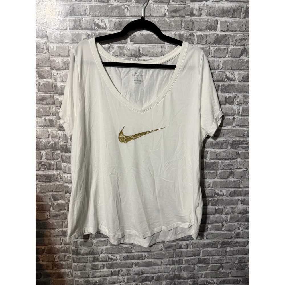 Nike Dri-FIT Womens Plus 1X White Gold Foil Swoosh V-Neck Short Sleeve T-Shirt